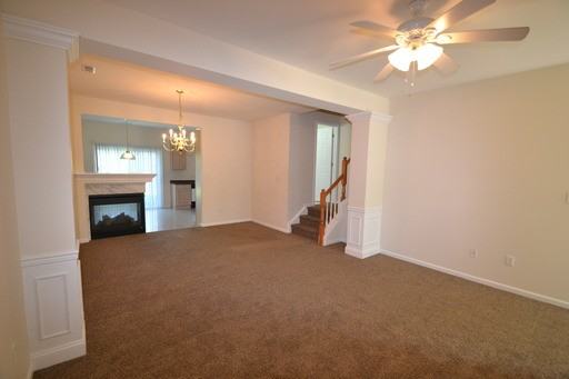 405 Kates Way - Photo 3 of 16