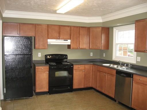 11017 Tower Pl - Photo 2 of 12