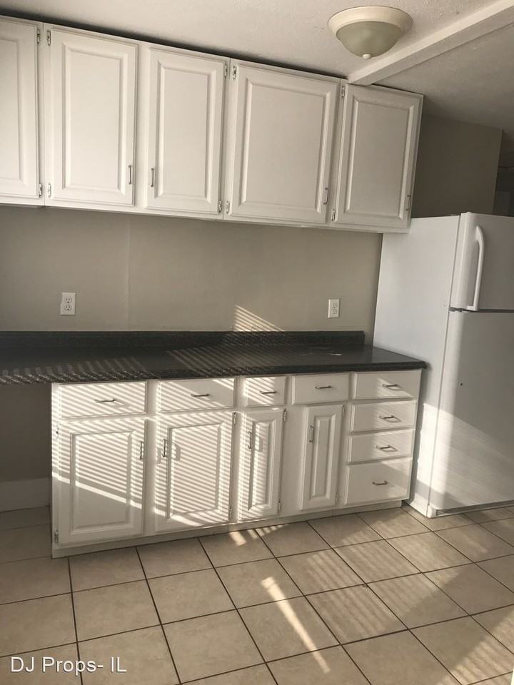 1801 34th Street - Photo 2 of 7