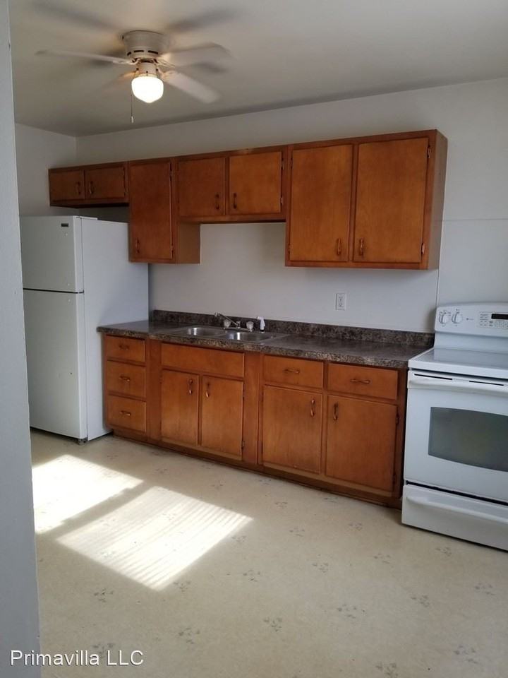 1211-1213 46th Ave. - Photo 3 of 10