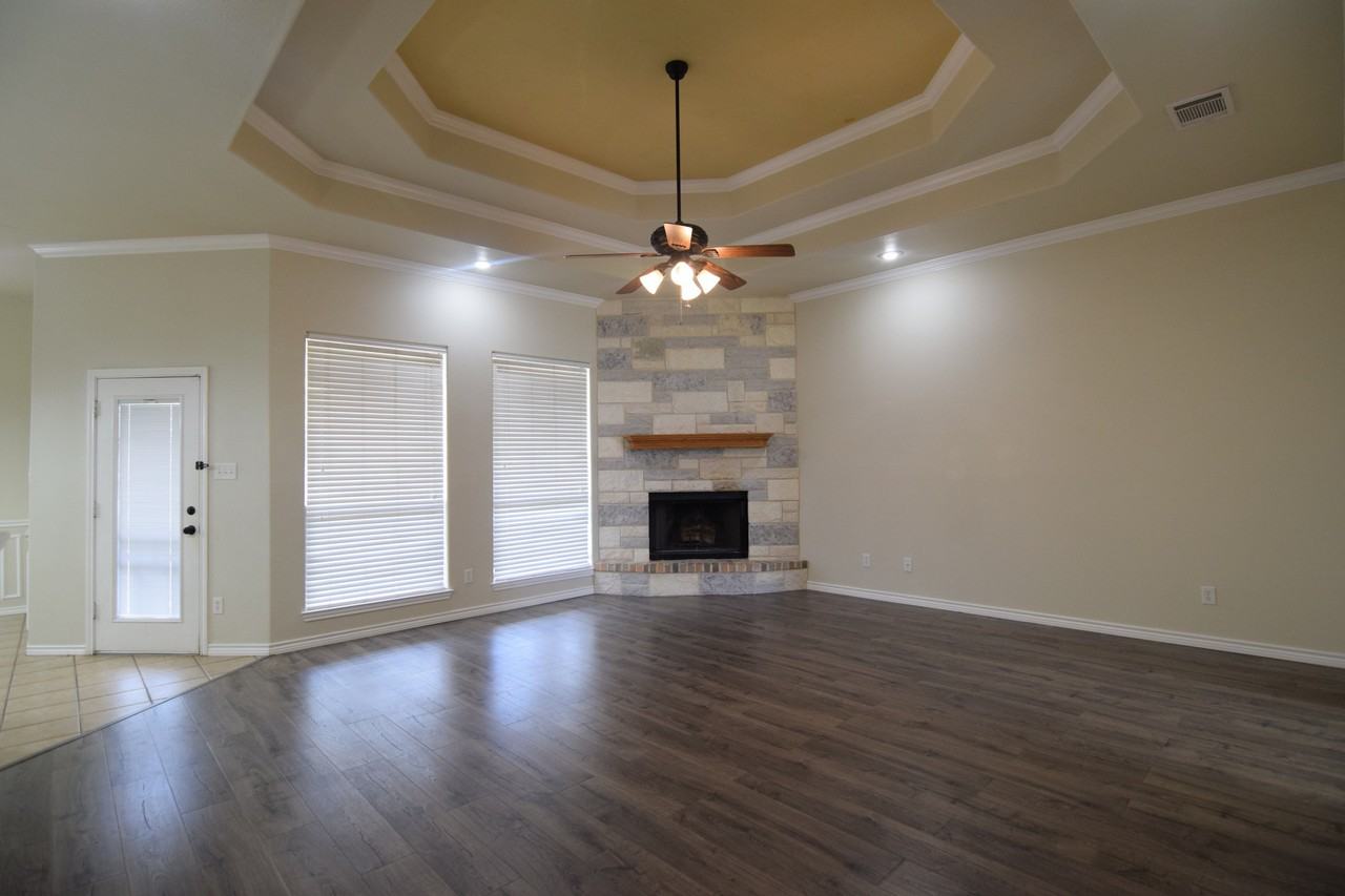 1205 Excel Dr - Photo 7 of 24