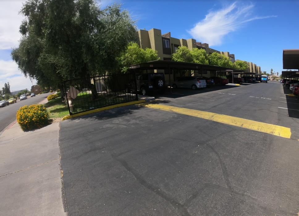 461 W Holmes Ave - Photo 3 of 12