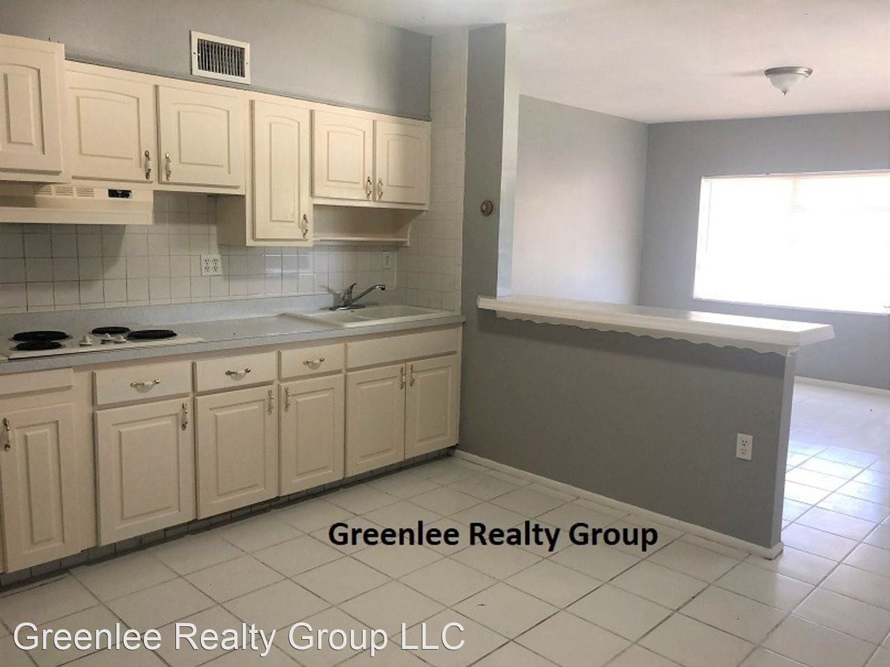 4040 Flamingo Dr - Photo 3 of 9