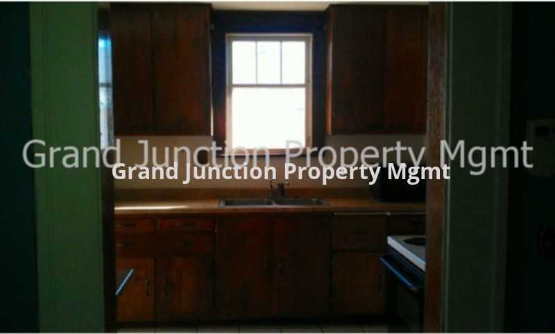 1258 Colorado Ave - Photo 3 of 4