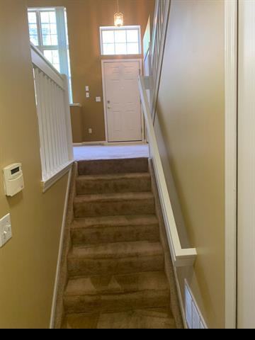 22 Georgetown Ct - Photo 2 of 11