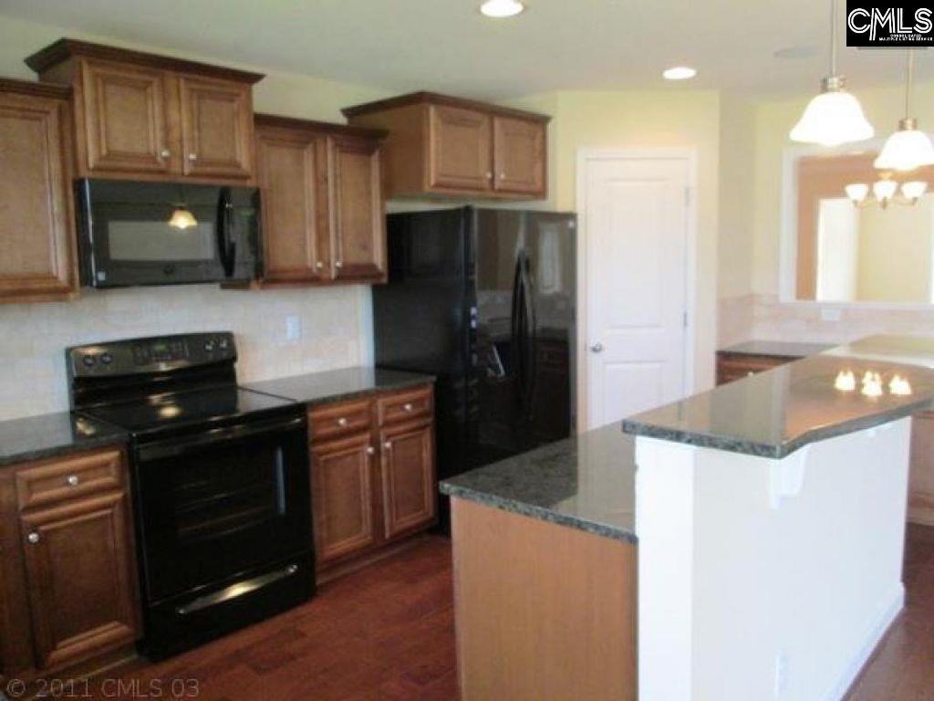 716 Stonebury Cir - Photo 2 of 6