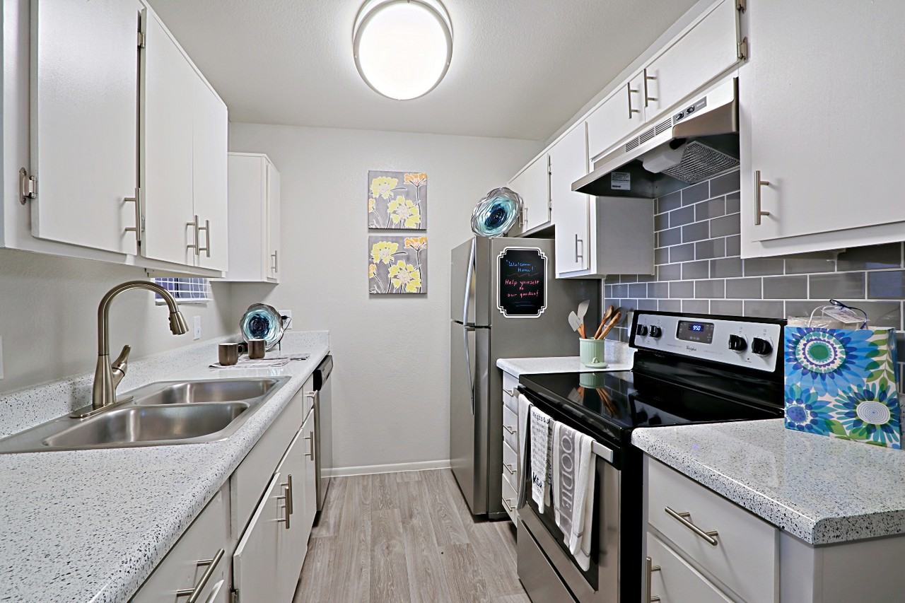 Villatree Apartments OLD - Photo 2 of 20