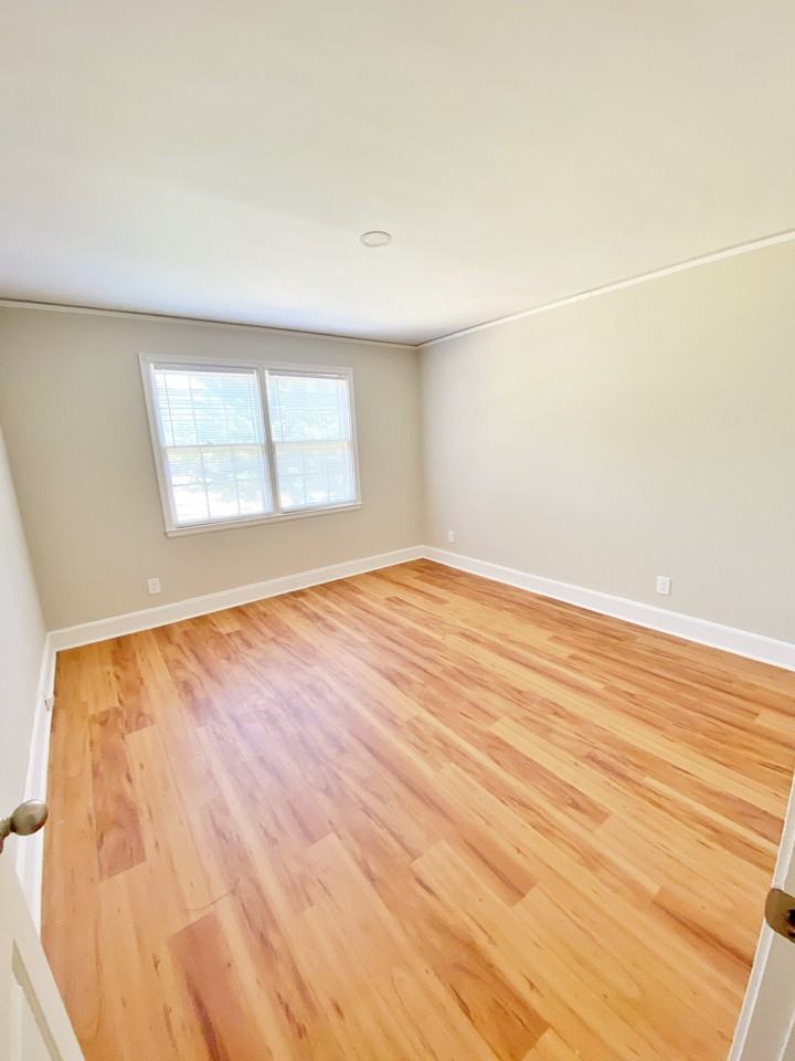 306 N Ireland St - Photo 6 of 8