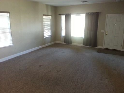 13229 W Amelia Ave - Photo 3 of 20