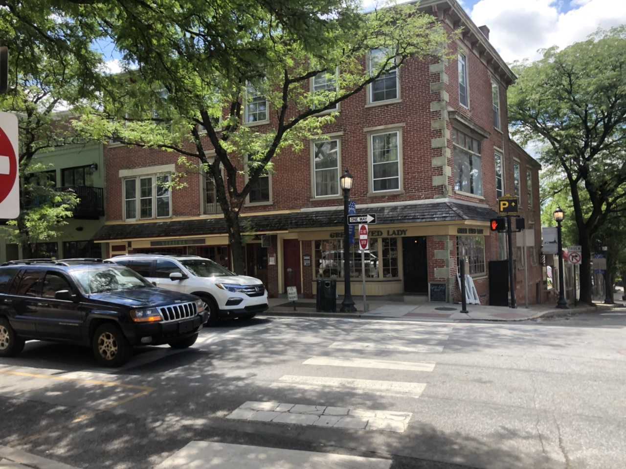 102 E State St - Photo 2 of 17