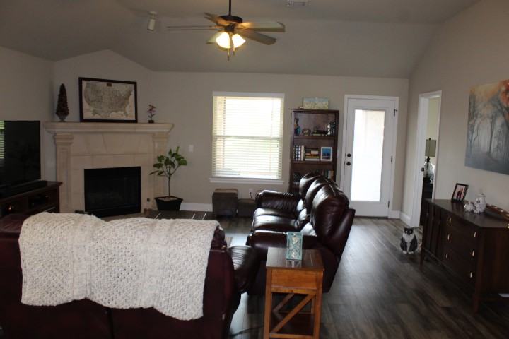 2413 Turtlewood River Road - Photo 4 of 24