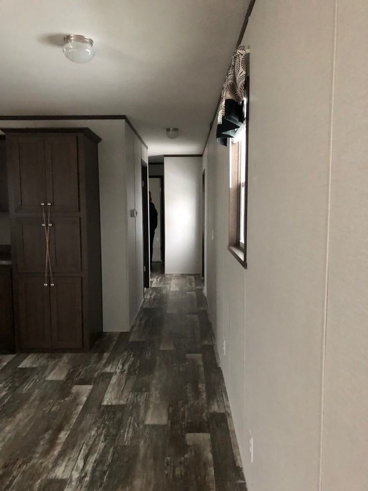 428 Allan Street Northeast - Photo 2 of 7