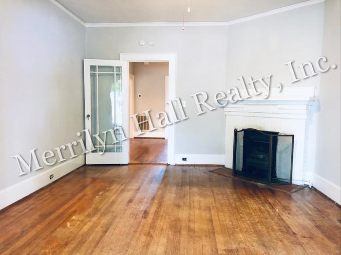 2209 Wallace St - Photo 2 of 12