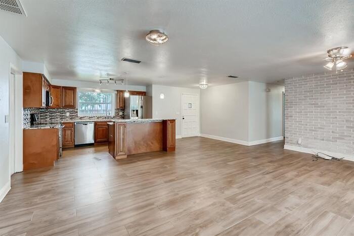 1480 Marjohn Ave - Photo 3 of 16