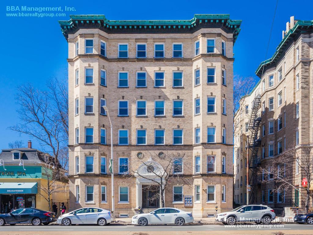 1648 Massachusetts Ave #41 - Photo 3 of 6