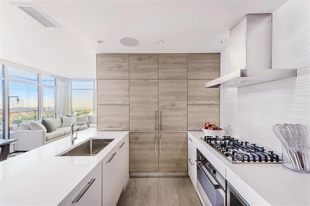 7350 Edmonds St - Photo 3 of 10