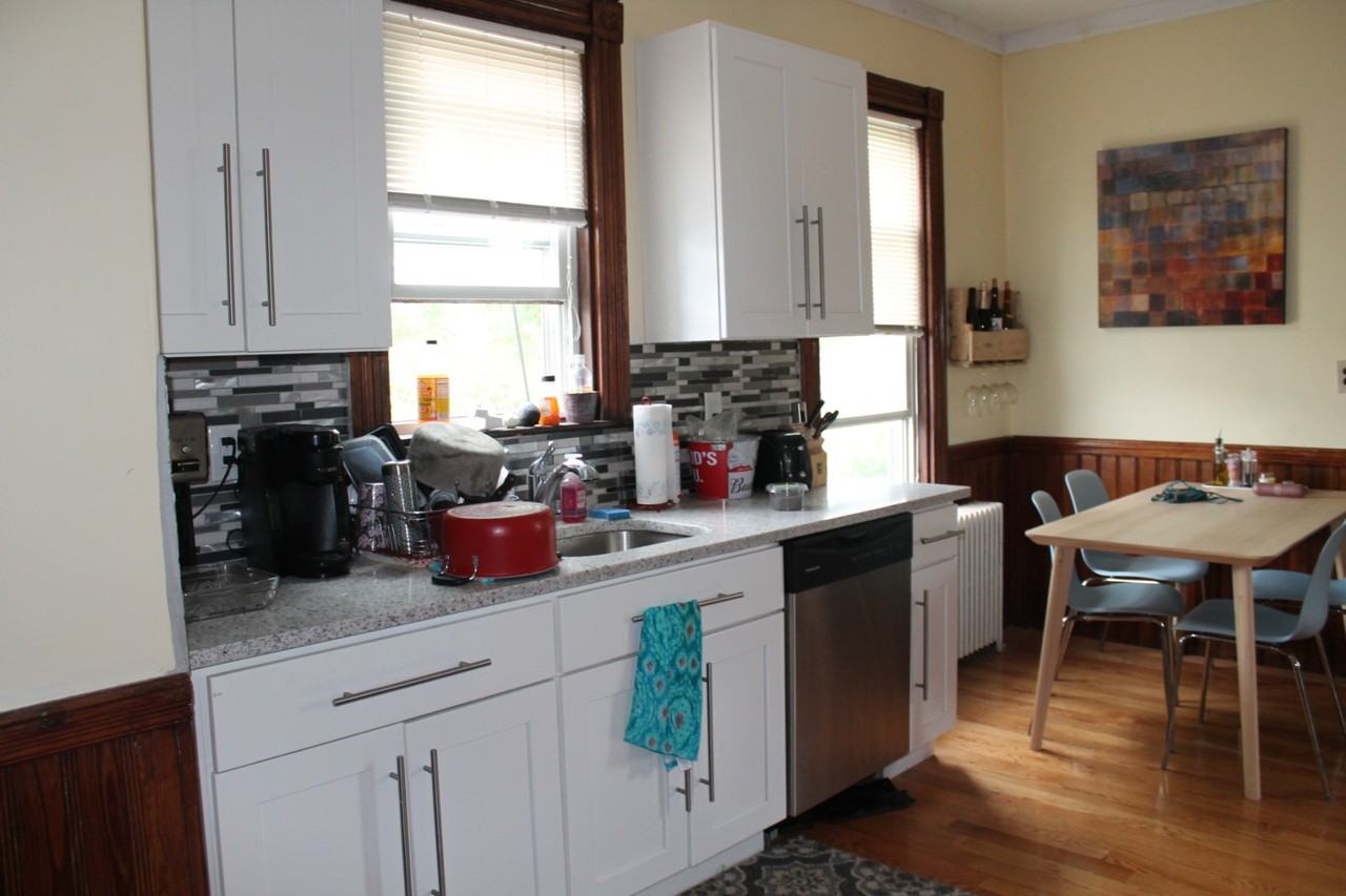 38 Vinton St 3, Boston, MA 02127 3 Bedroom Apartment for Rent