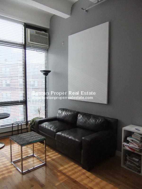 12 Stoneholm St #308