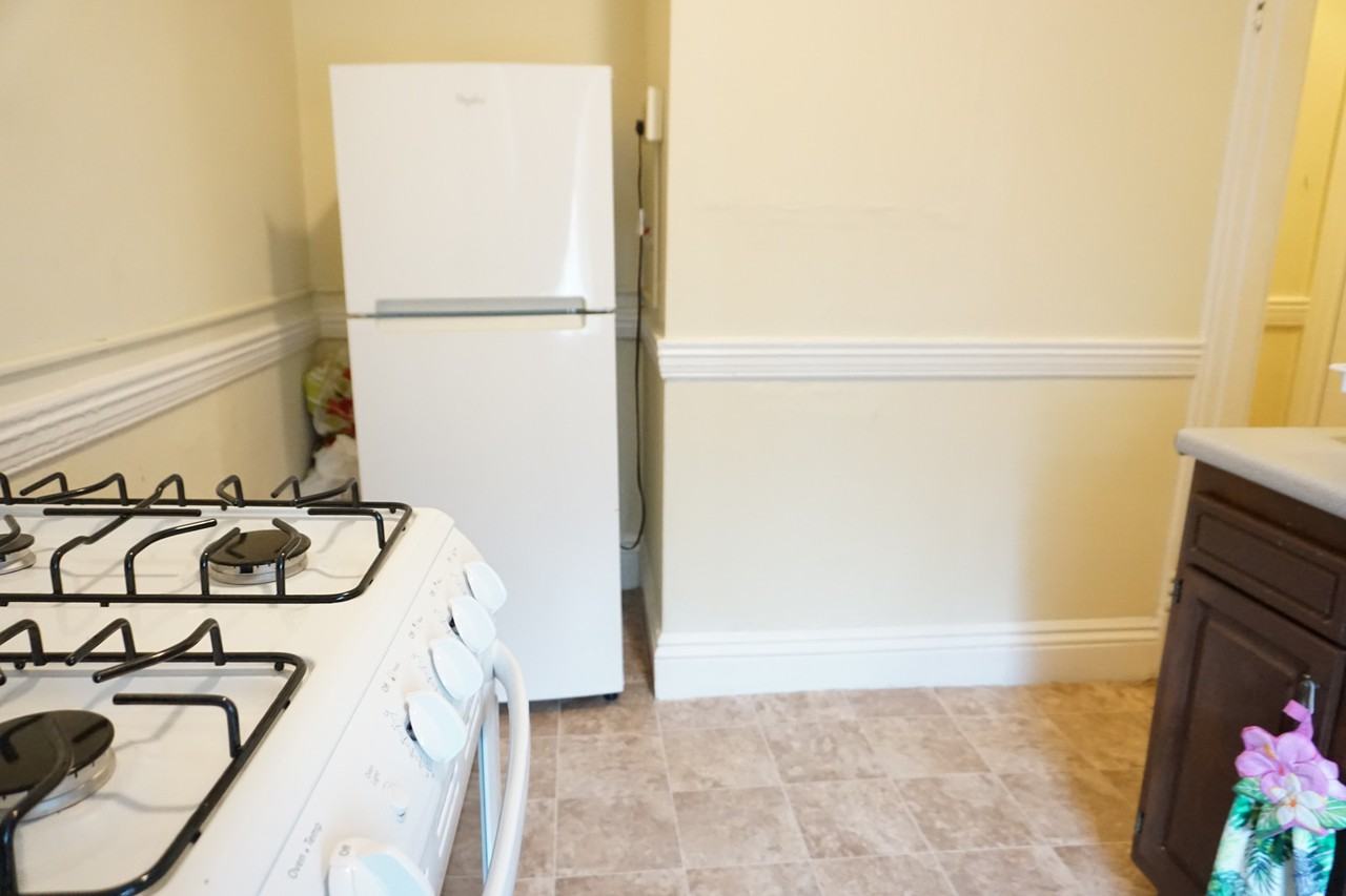 Kelton St #33 - Photo 2 of 8