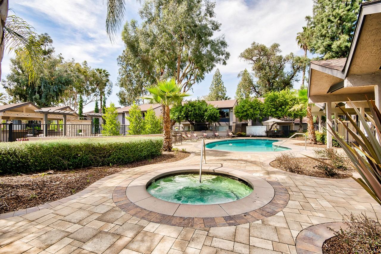 Pinewood Apartments - Photo 4 of 50