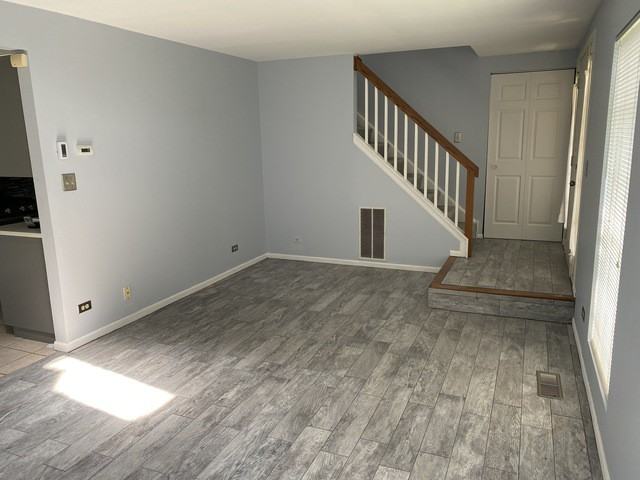 3S121 Timber Dr #121 - Photo 3 of 19