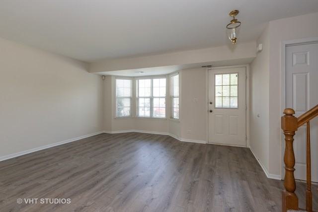 106 Sandhurst Rd - Photo 2 of 10