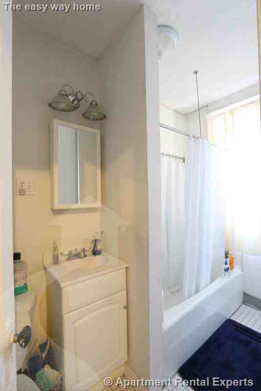 335A Harvard St #12 - Photo 5 of 10