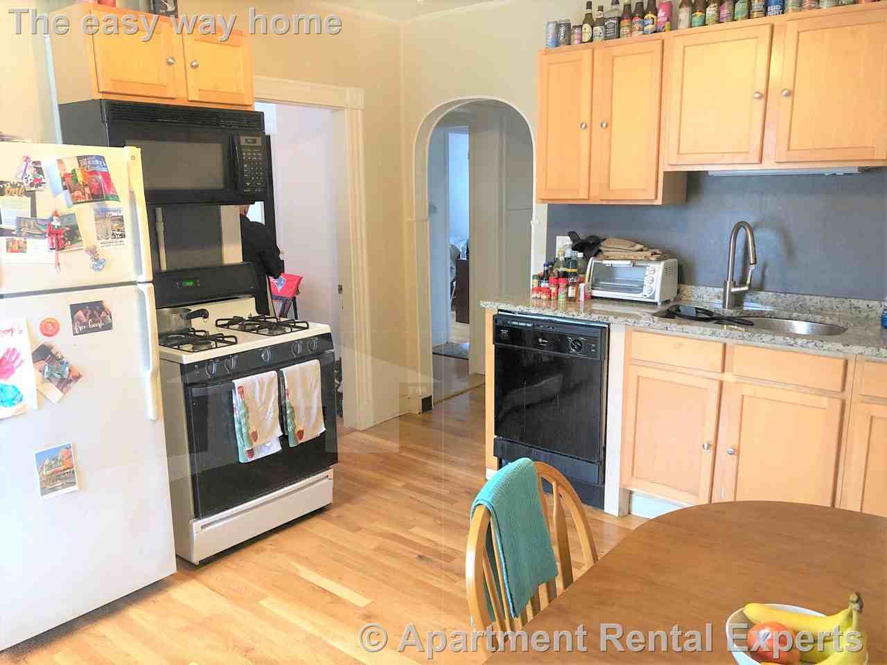 2 Ibbetson St #2 - Photo 2 of 12