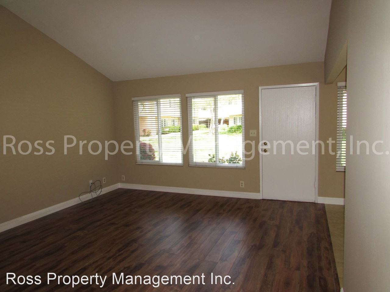4765 Saginaw Cir - Photo 2 of 9