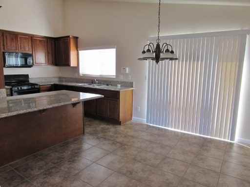 1515 Aurand Ct - Photo 2 of 8