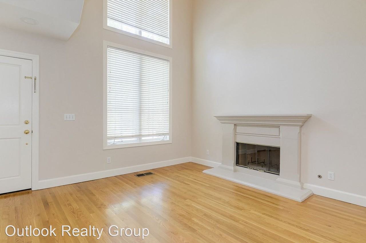 7 Daisy Ln - Photo 2 of 20