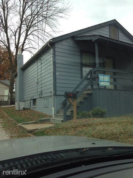 8027 Pontiac Ave - Photo 2 of 10