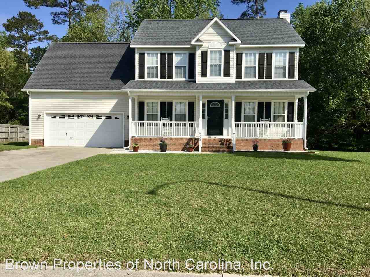 220 Newport Dr