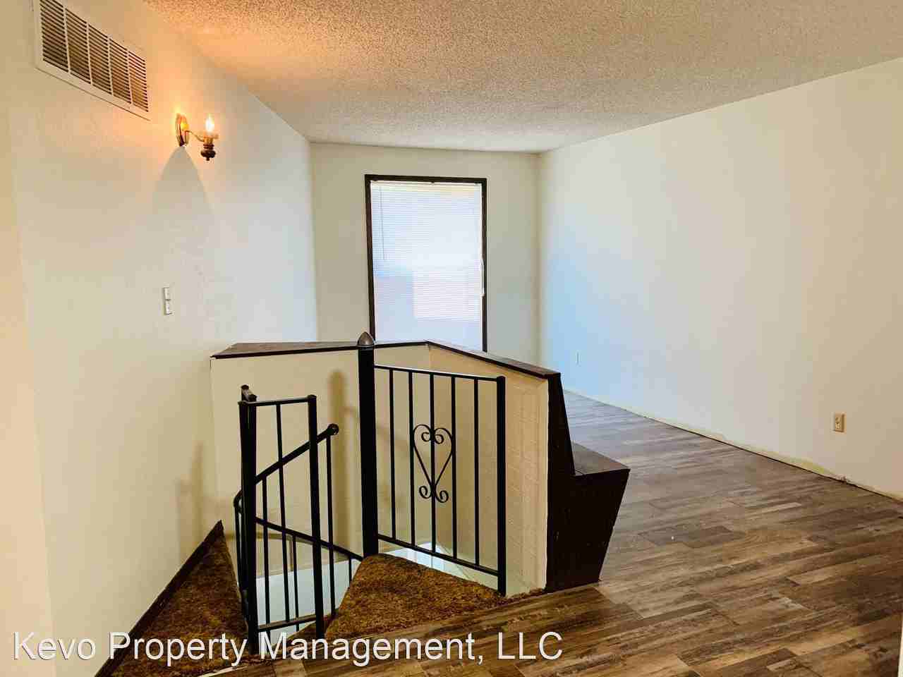 120 N Hazel St. - Photo 2 of 9