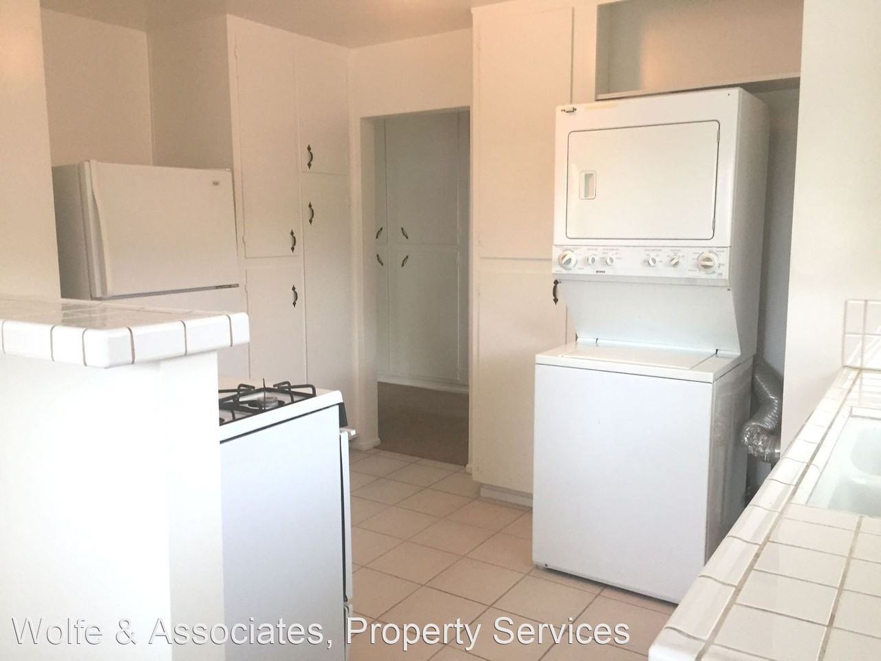 1324 Gillespie Street - Photo 3 of 12