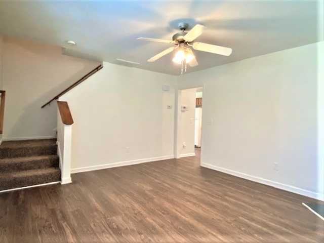 606 Three Oaks Dr - Photo 3 of 14