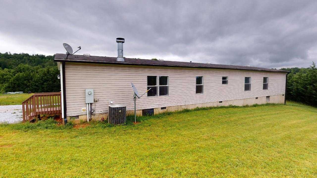 142 Ansel Way - Photo 3 of 10