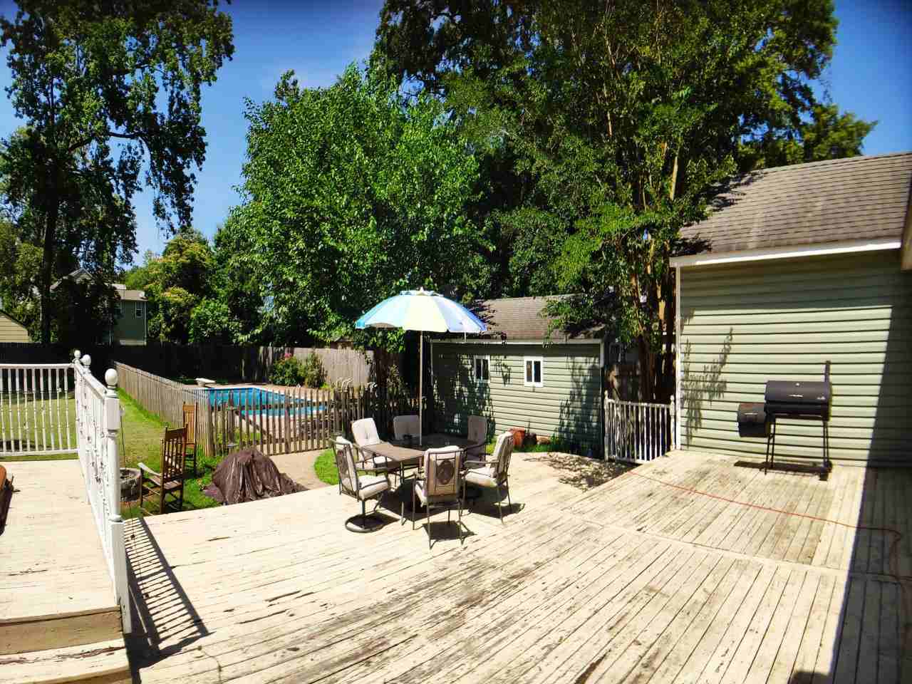 824 Lesner Ave - Photo 2 of 22