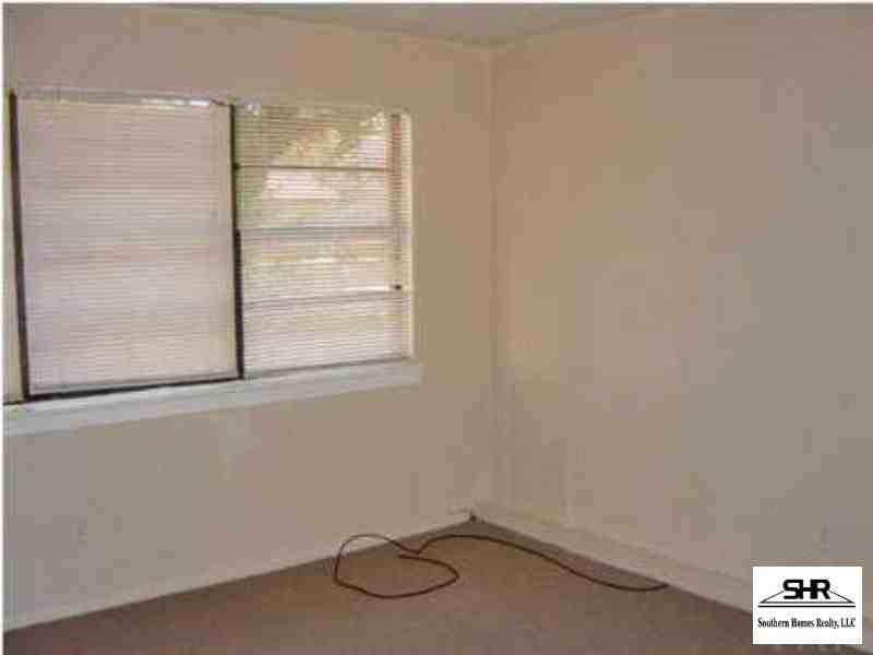 703 La Salle Way - Photo 3 of 3