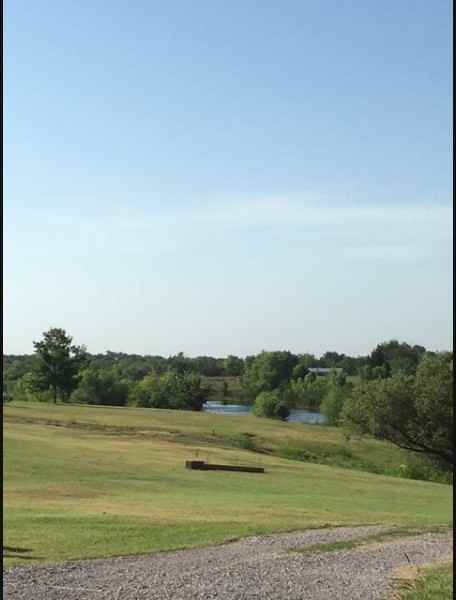 100 Apple Creek Dr - Photo 2 of 18