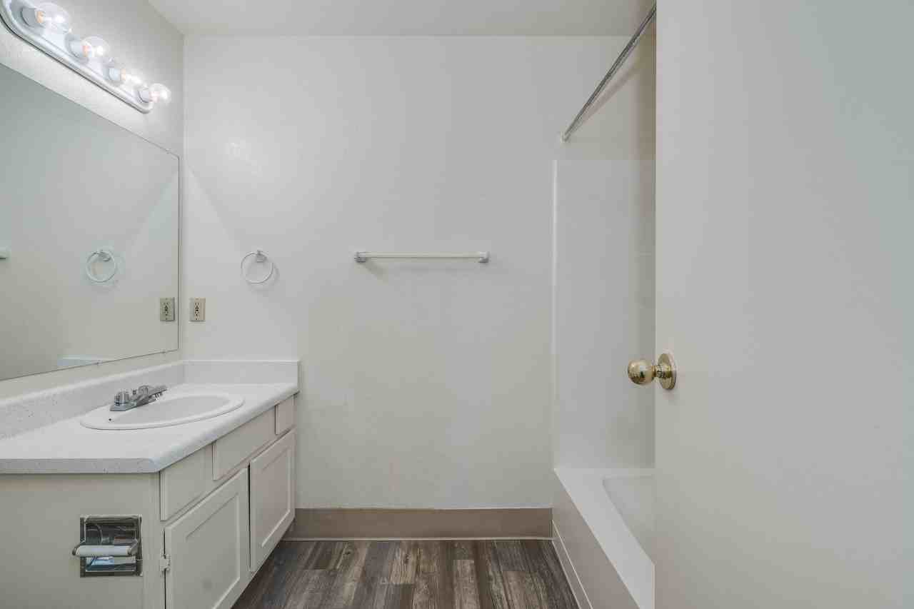 Villas at Vine - Photo 7 of 7