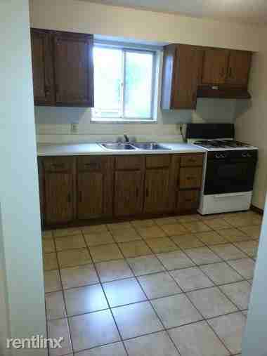 808 10th St Rear - Photo 3 of 6