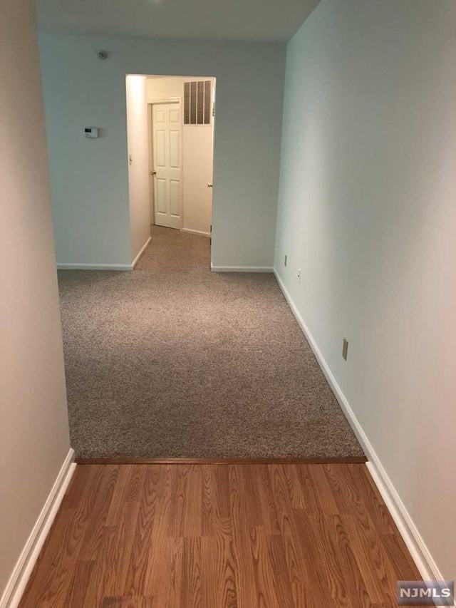 10-3 Vernon Ct - Photo 2 of 15