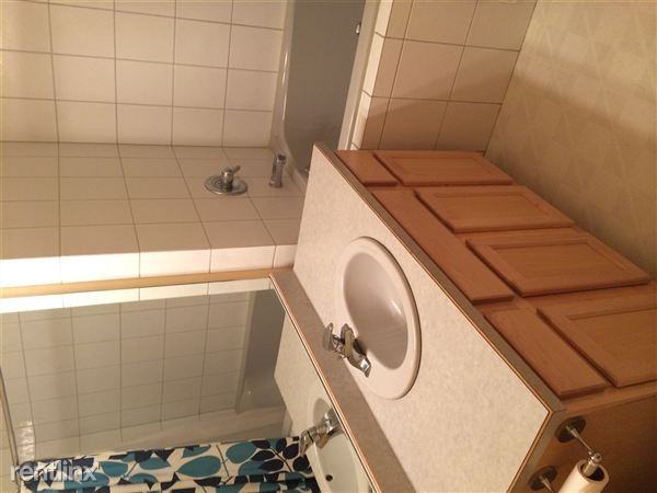 5110 Village View Way - Photo 2 of 9