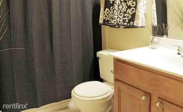 Naper Blvd/Maple Ave - Photo 2 of 6