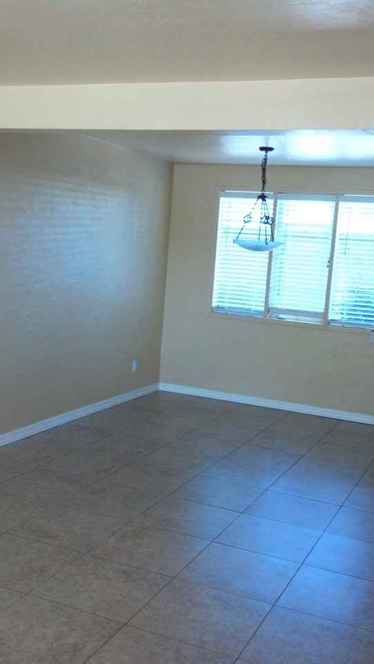 2925 E 17th St - Photo 3 of 5