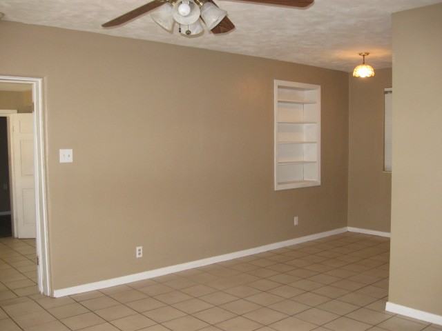 3909 W Dale Ave - Photo 2 of 8