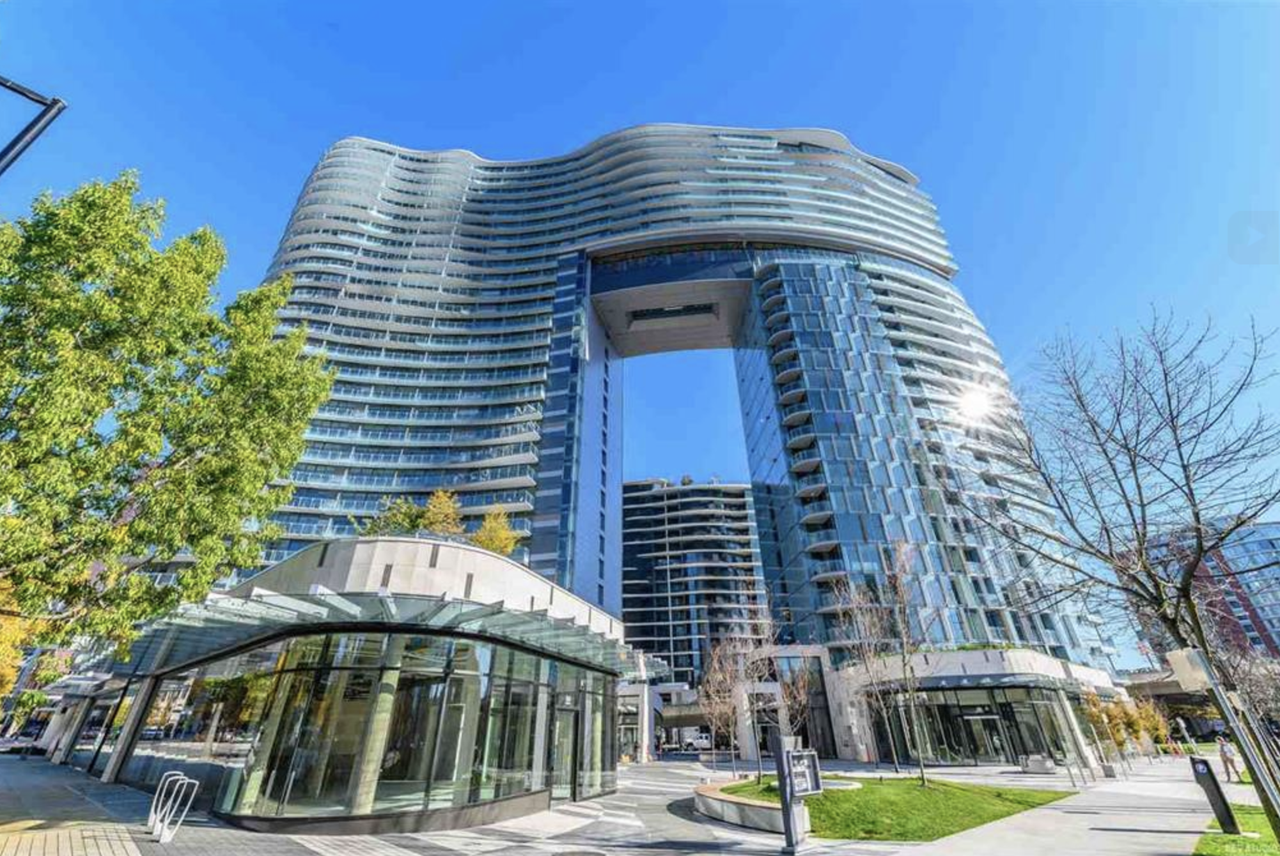 89 Nelson Street #711