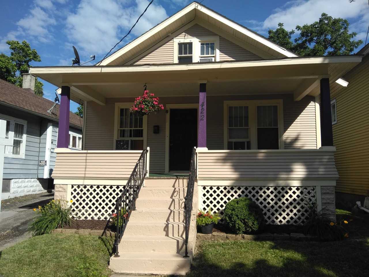 422 South Broadway - Photo 3 of 12