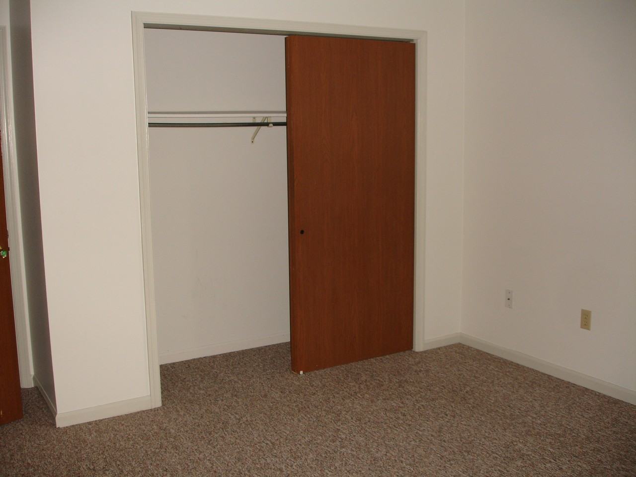 3-4 PICKFORD DRIVE - Photo 2 of 13